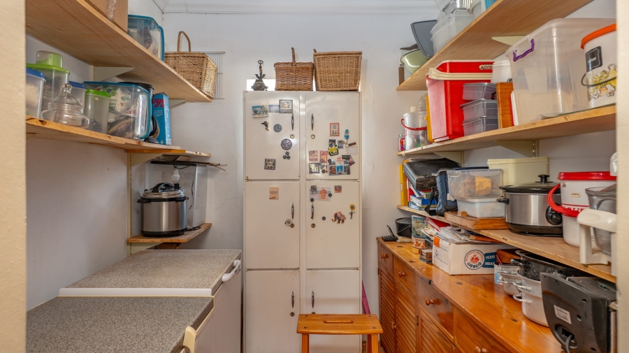 3 Bedroom Property for Sale in Struisbaai Western Cape